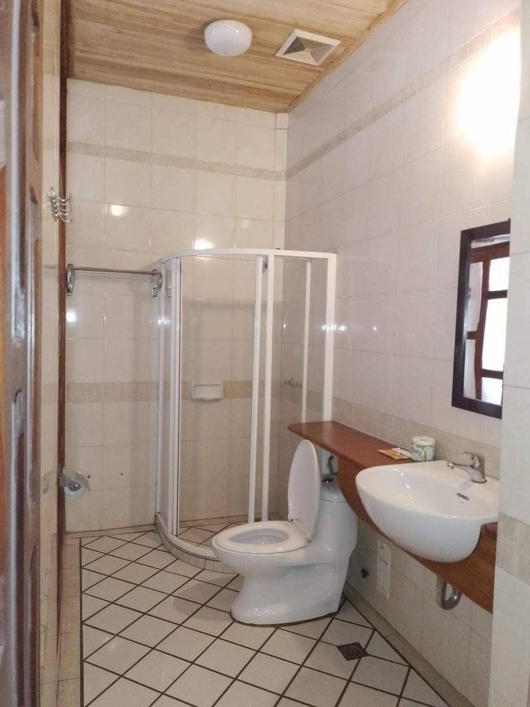 Ireenkevin Guesthouse Luang Prabang Zewnętrze zdjęcie